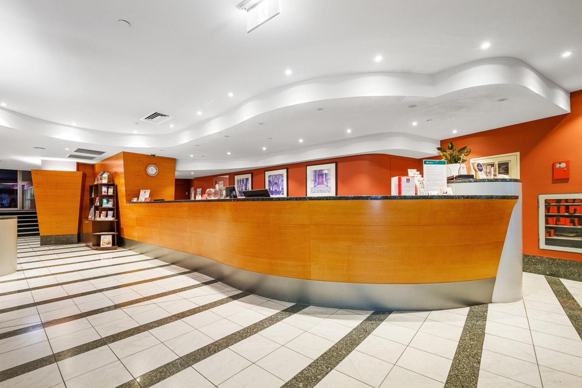 Clarion Suites Gateway Мельбурн Экстерьер фото